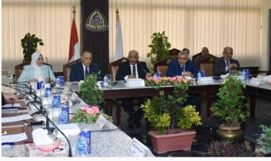 محافظ الشرقية يشارك في اجتماع مجلس جامعة الزقازيق