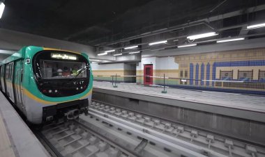 سقط بالخطأ..  مصرع  كفيف أسفل عجلات مترو المعصرة