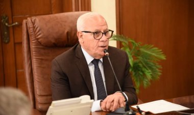 محافظ بورسعيد يرأس اجتماع المجلس الإقليمي للسكان بالمحافظة