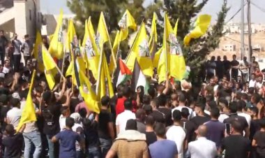 مئات الفلسطينيين يشاركون في جنازة الشهيد الطفل ريان سليمان