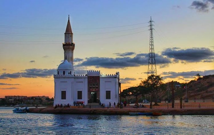 بركة الإنجاب للسيدات.. تعرف على قيمة مسجد أبو مندور الأثري بالبحيرة