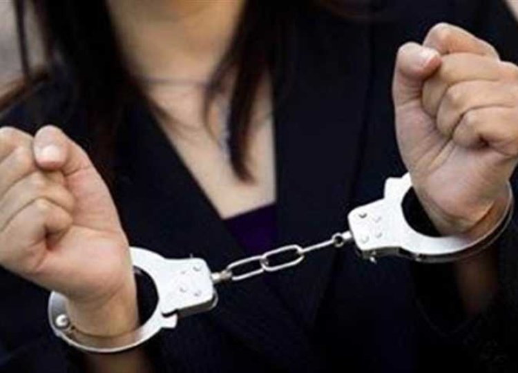 السجن المشدد 10 سنوات لسيدة بتهمة سرقة شخص بالإكراه بالجيزة
