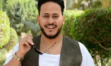 كريم عفيفي يشارك دنيا سمير غانم في مسرحية «أنستونا»