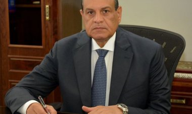 وزير التنمية المحلية يتلقى تقريرا عن الموجة 20 لإزالة التعديات على أملاك الدولة