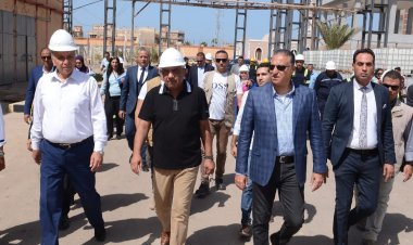 وزير قطاع الأعمال العام يتفقد شركة مصر لصناعة الكيماويات بالإسكندرية