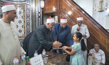 مدير مديرية أوقاف الإسكندرية يكرم الأطفال المشاركين في البرنامج الصيفي