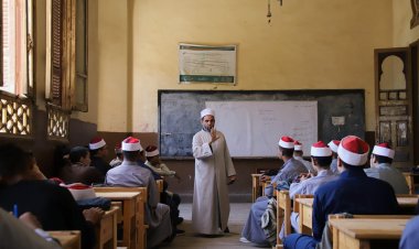 صور| «عمة وجلباب».. عودة الدراسة بالمعاهد الأزهرية