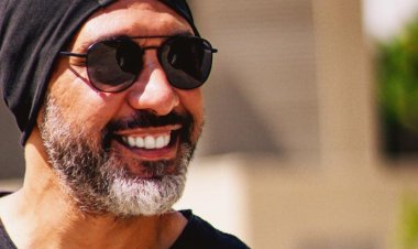 عمرو مصطفى يتصدر التريند.. ويؤكد: طورت شكل الموسيقى في مصر