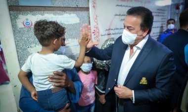 وزير الصحة يتفقد أعمال تطوير مستشفى دراو المركزي