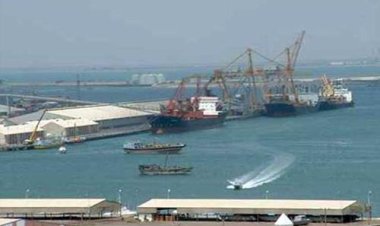 تداول 10 آلاف طن بضائع عامة ومتنوعة بموانئ البحر الأحمر
