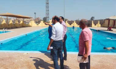 محافظ كفر الشيخ يتابع تنفيذ أعمال الأمن والسلامة بحمامات السباحة