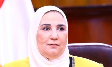 وزيرة التضامن: صرف مساعدات عاجلة لأسر طالبتي مدرستي المعتمدية وسيد الشهداء