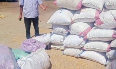 ضبط  4 أطنان دقيق مدعم داخل مخزن قبل بيعه في السوق السوداء بالشرقية