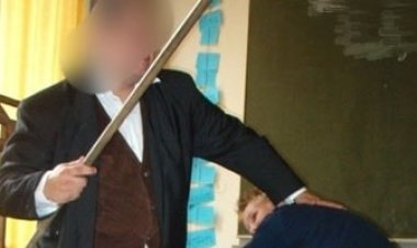 «أصيبت بنزيف في المخ».. مدرس يعتدي على تلميذة ابتدائي بالدقهلية