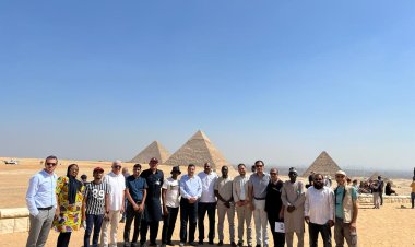 جولة بالأهرامات للمشاركين بالدورة الثانية لاتحاد الإذاعات الإسلامية