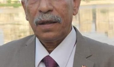 موظف إداري يطعن مدير مدرسة في طابور الصباح بسوهاج