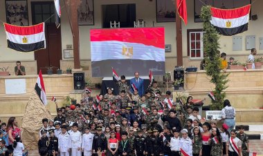 بـ«زي عسكري».. المدرسة اليونانية الحديثة ببورسعيد تحتفل بذكرى نصر أكتوبر