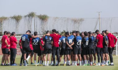 مران الأهلي.. صلاح محسن يظهر بـ«التتش»  وكولر يجتمع باللاعبين   