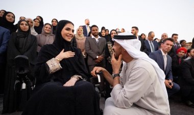 رئيس الدولة يستقبل وفداً من المعلمين ويؤكد دور المعلم المحوري في بناء الأمم