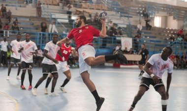 الزمالك يضرب موعدا مع الأهلي في نصف نهائي بطولة إفريقيا لكرة اليد