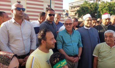 بالصور|  محافظ بورسعيد يشارك في موكب إحياء الذكرى العطرة للمولد النبوي الشريف