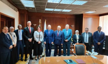 وزير الري يلتقي نائب مدير منظمة الفاو لبحث التنسيق المشترك في مجال الموارد المائية