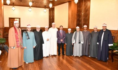 بدء توافد القراء بمقرأة برواية ورش من مسجد الإمام الحسين