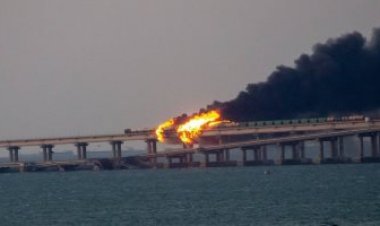 روسيا تعلن إغلاق جميع مطاراتها جنوبا عقب تفجير جسر القرم