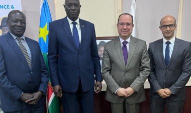 سفير مصر في جنوب السودان يلتقي وزير المالية والتخطيط