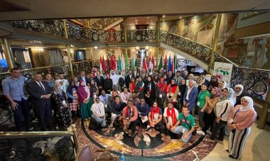 سفينة النيل للشباب العربي تصل الاقصر لزيارة المعالم السياحية والاثرية