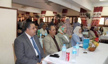 مدير عام التعليم بسوهاج  يشارك حفل مدرسة الأمل للصم وضعاف السمع