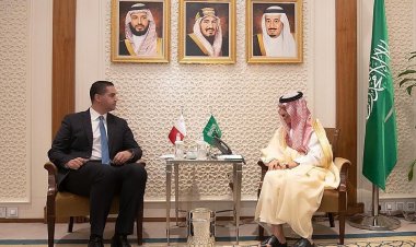 وزير الخارجية يبحث أوجه التعاون مع نظيره المالطي