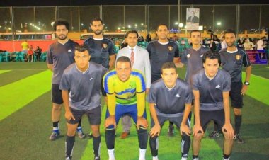 محافظ الشرقية يُسلم وحدة سكنية لسيدة من أولى الرعاية بمنيا القمح