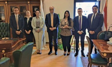 وفد «التنسيقية» يلتقي الدكتور حسام الملاحي رئيس جامعة النهضة