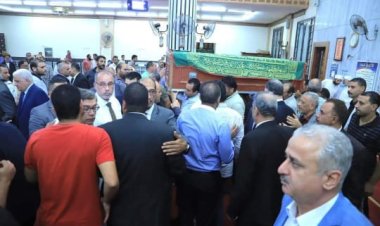 تشييع جثمان وكيل النقابة العامة للمحامين في مسقط رأسه بالدقهلية