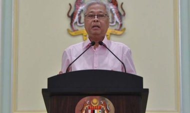 رئيس وزراء ماليزيا يعلن حل البرلمان