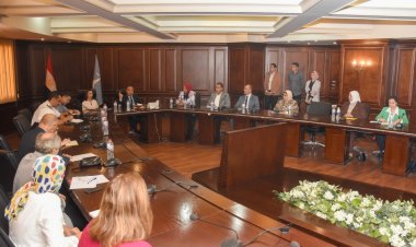 محافظ الإسكندرية: توفير منظومة متكاملة لحماية الأطفال المعرضين للخطر