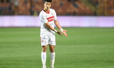 إلى الدوري الدنماركي.. إمام عاشور يتمسك بالرحيل عن الزمالك
