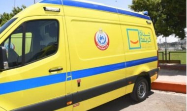 إصابة 3 أشخاص إثر انقلاب سيارة ملاكي بطريق «قنا-سفاجا»