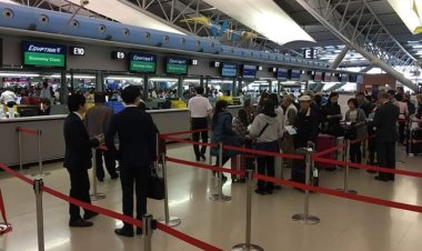 اليابان تفتح حدودها للسواح بعد قيود استمرت عامين ونصف