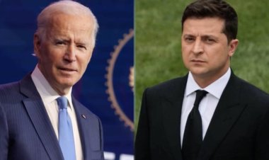 بايدن يعد زيلينسكي بأنظمة دفاع جوية متطورة