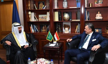وزير الحج والعمرة يلتقي بوزير السياحة المصري ويختتم زيارته إلى مصر