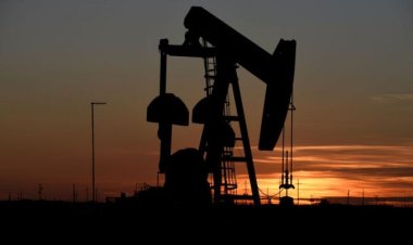 تراجع أسعار النفط لخام برنت ليسجل خسائر بنحو 2%