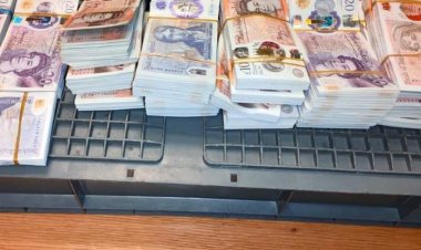 جمارك مطار الغردقة الدولي تضبط محاولة تهريب كمية من النقد الأجنبي