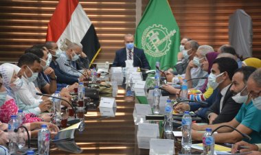 محافظ القليوبية يعقد اجتماعا لعرض مخططات التطوير لمنطقتي بهتيم والخانكة