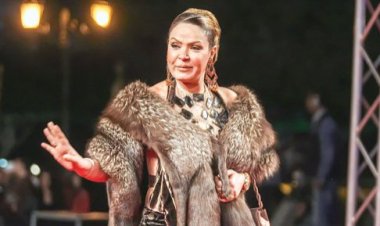 من «قراءة القرآن» إلى «الألفاظ الخارجة».. لوسي تشعل الخلافات مع أبطال «الحفيد»