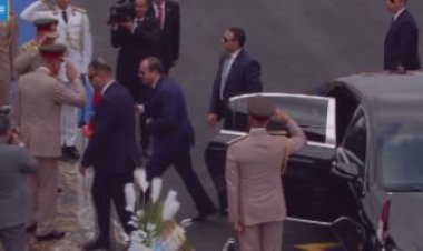 الرئيس السيسي يصل إلى مقر الكلية الحربية لحضور حفل تخرج دفعة جديدة