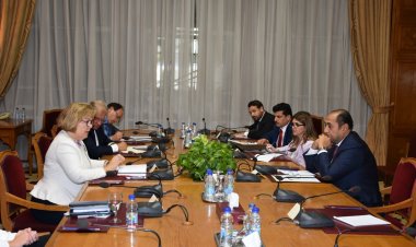 السفير حسام زكي يجري مباحثات مع مساعدة وزير الخارجية الأمريكي لشئون الشرق الأدنى