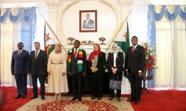 سفيرة مصر في هراري تقدم أوراق اعتمادها إلى رئيس زيمبابوي