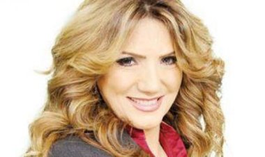 أميرة عبد العظيم: تركت العمل كـ«مضيفة»  لهذا السبب..  ولون شعري حرمني من التليفزيون